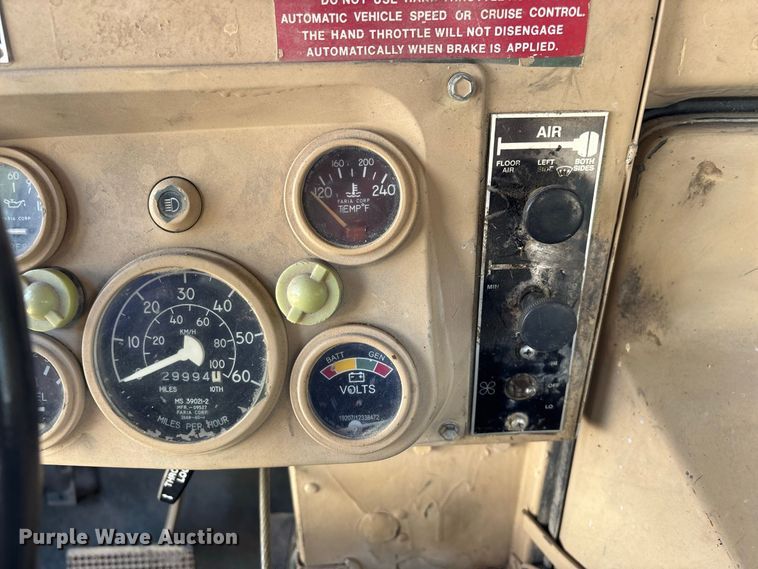image for item FG0683 AM General HMMWV SUV