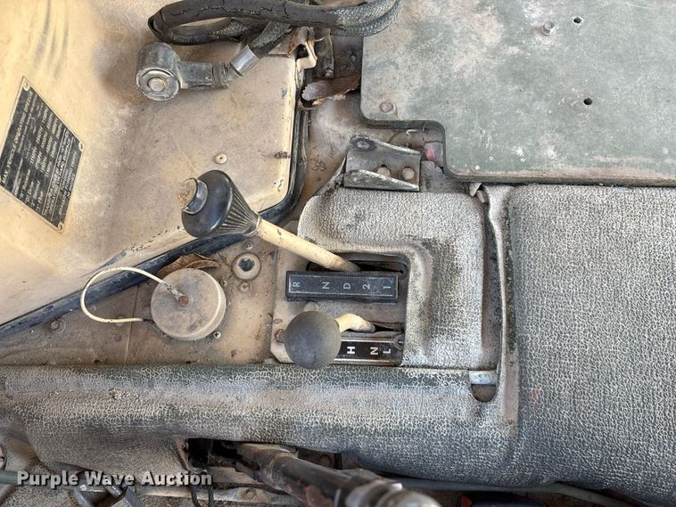 image for item FG0683 AM General HMMWV SUV
