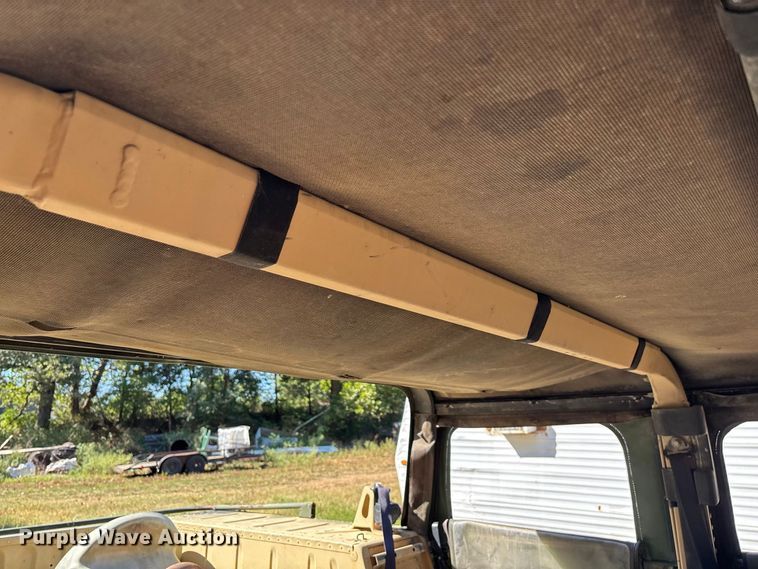 image for item FG0683 AM General HMMWV SUV