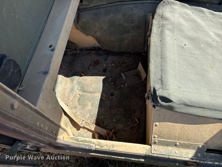 image for item FG0683 AM General HMMWV SUV