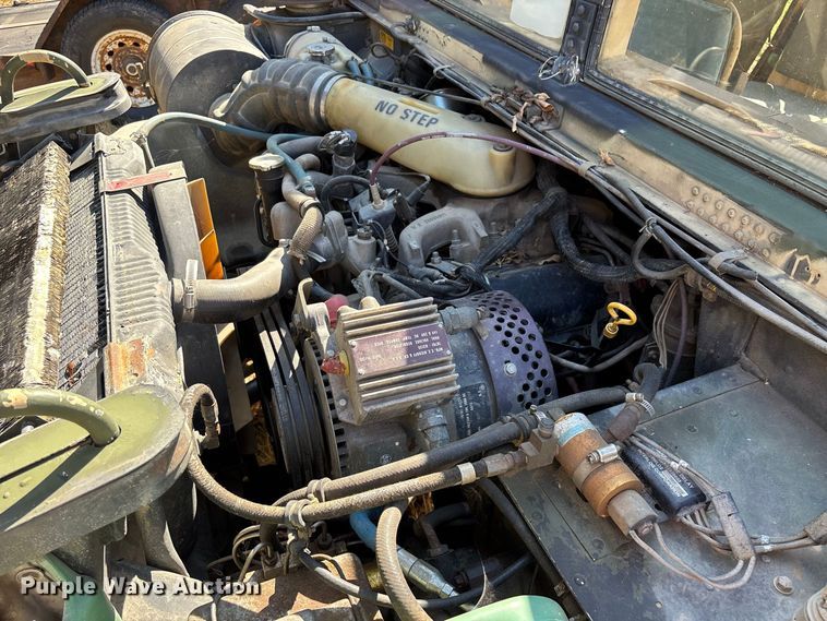 image for item FG0683 AM General HMMWV SUV
