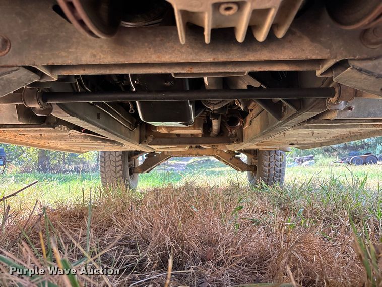 image for item FG0683 AM General HMMWV SUV