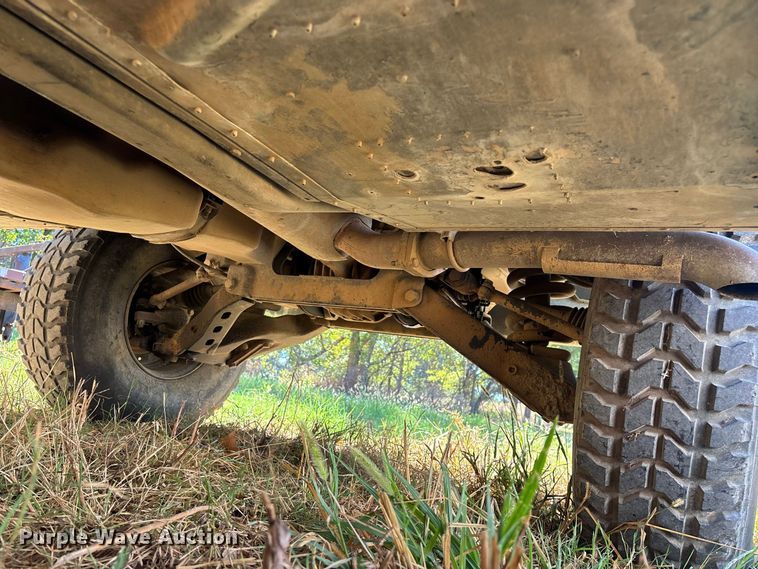 image for item FG0683 AM General HMMWV SUV