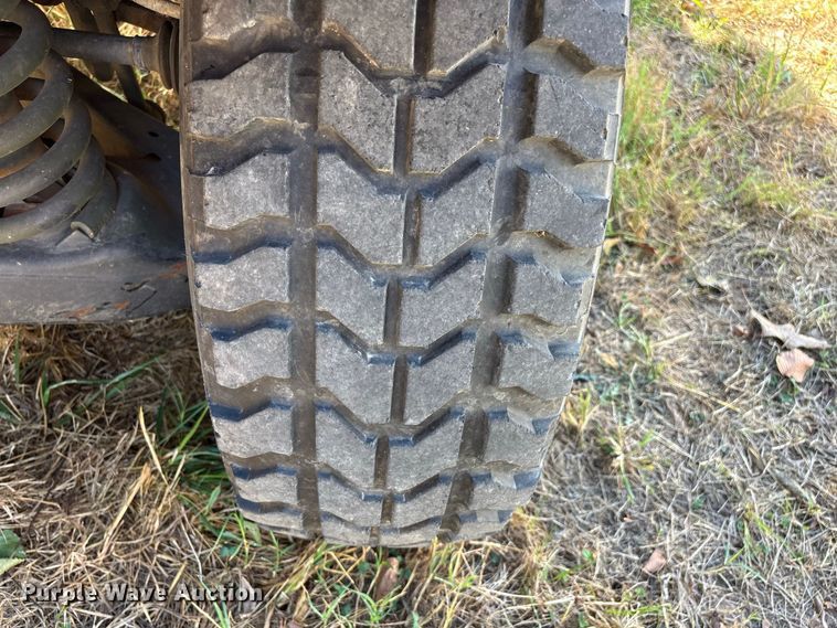 image for item FG0683 AM General HMMWV SUV