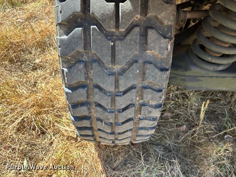 image for item FG0683 AM General HMMWV SUV