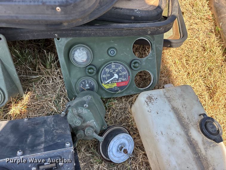 image for item FG0685 Military Humvee parts