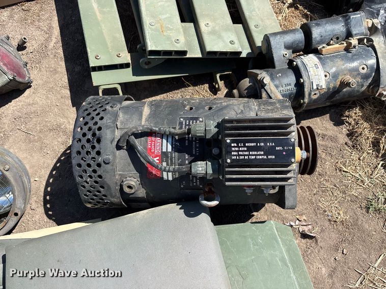 image for item FG0685 Military Humvee parts