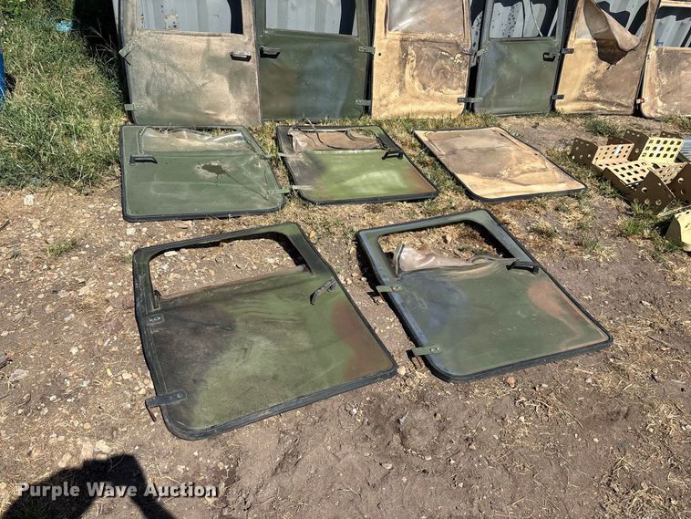 image for item FG0685 Military Humvee parts