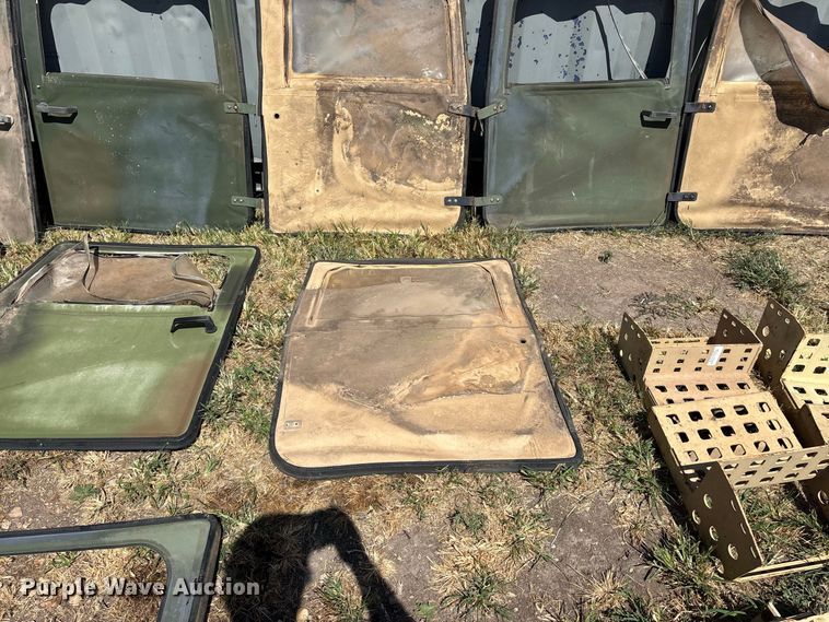 image for item FG0685 Military Humvee parts