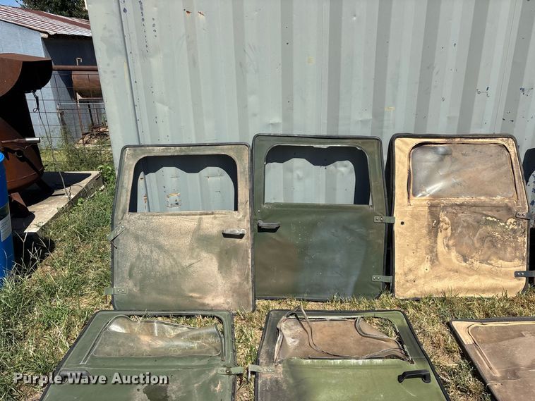 image for item FG0685 Military Humvee parts