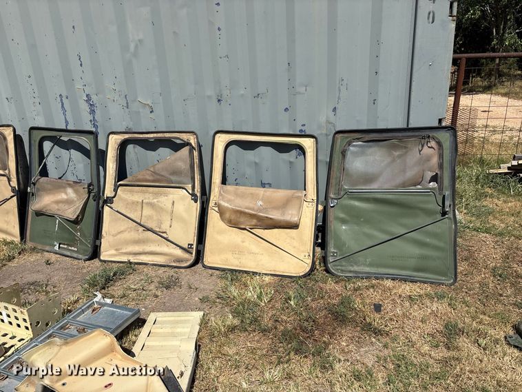 image for item FG0685 Military Humvee parts