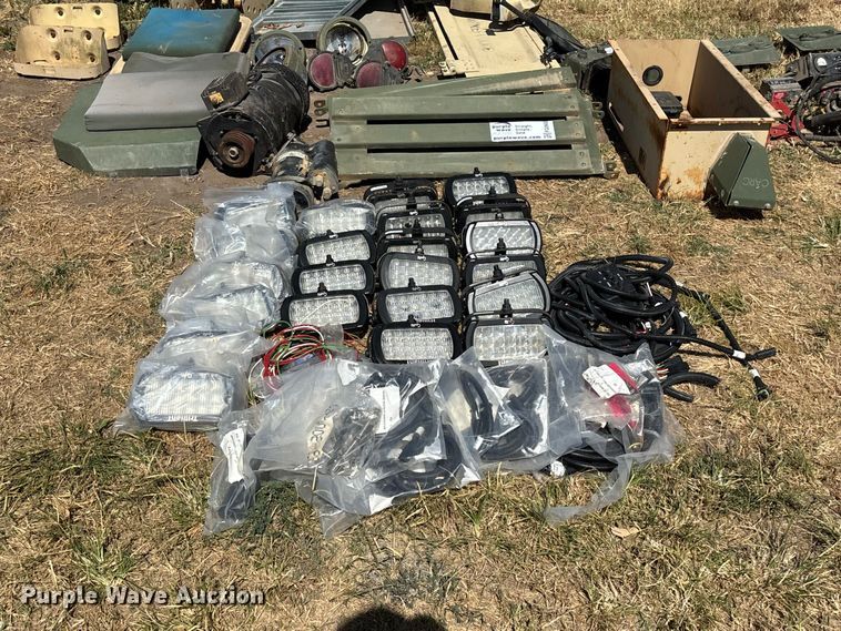 image for item FG0685 Military Humvee parts