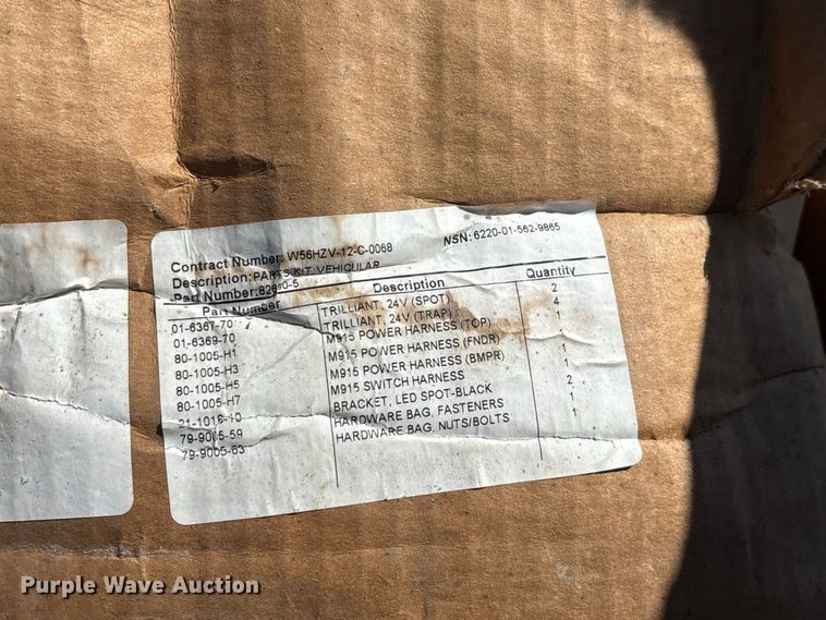 image for item FG0685 Military Humvee parts