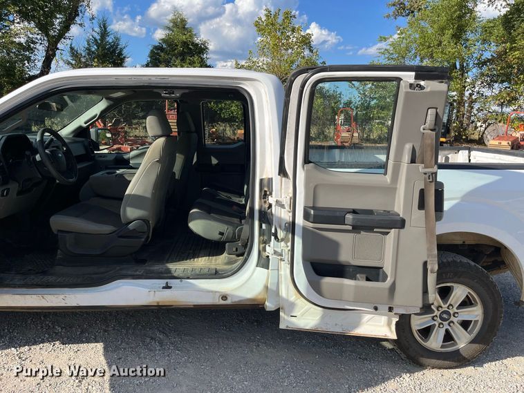 image for item FG0686 2019 Ford F150 XL Ext. Cab pickup truck