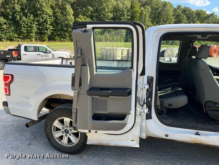 image for item FG0686 2019 Ford F150 XL Ext. Cab pickup truck