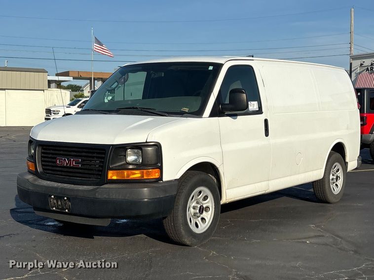 image for item FG0691 2013 GMC Savana 1500 van