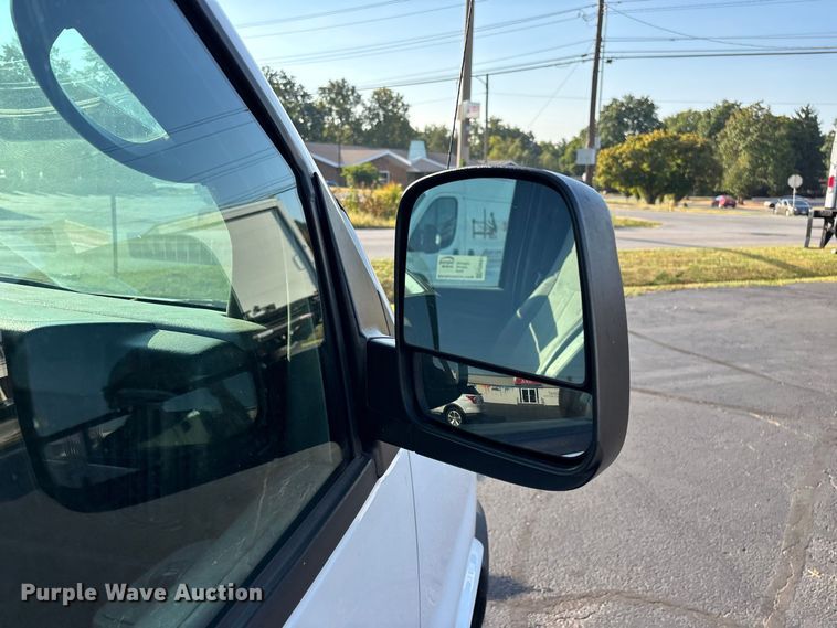 image for item FG0691 2013 GMC Savana 1500 van