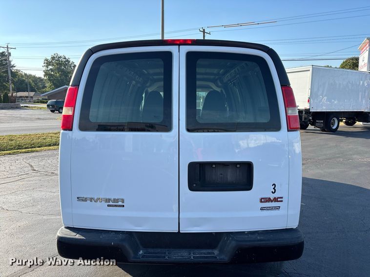 image for item FG0691 2013 GMC Savana 1500 van