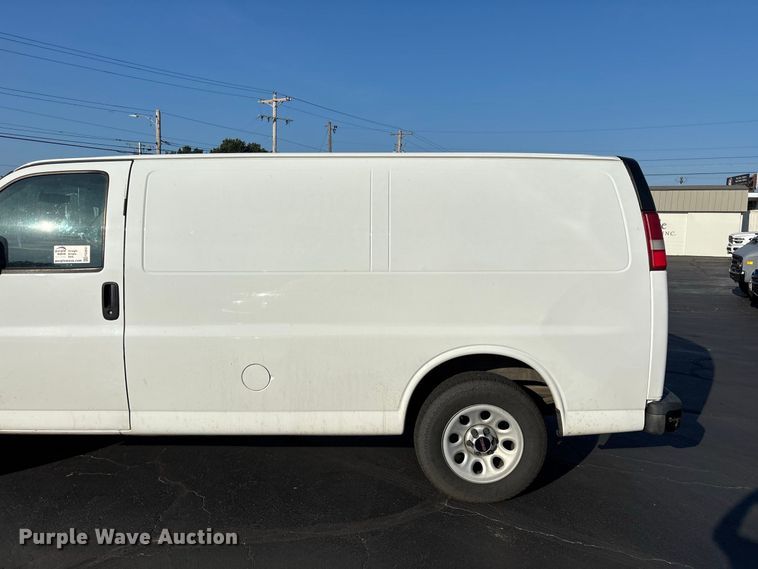 image for item FG0691 2013 GMC Savana 1500 van