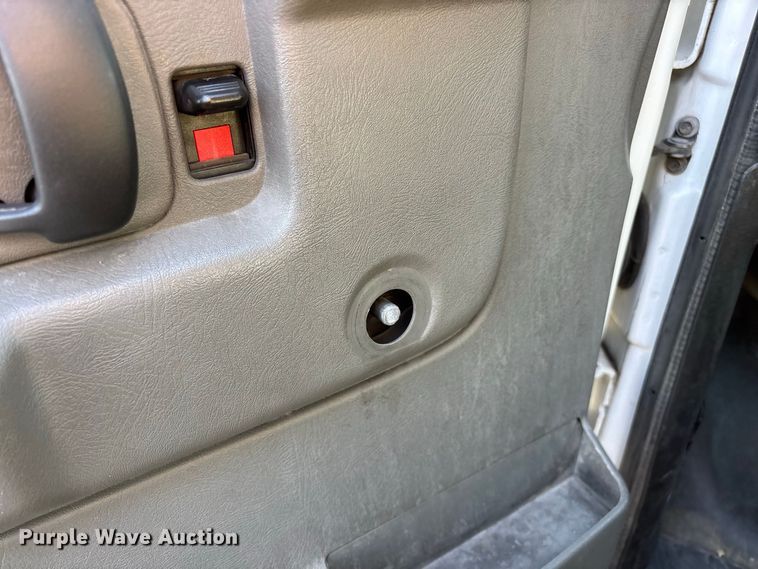 image for item FG0691 2013 GMC Savana 1500 van