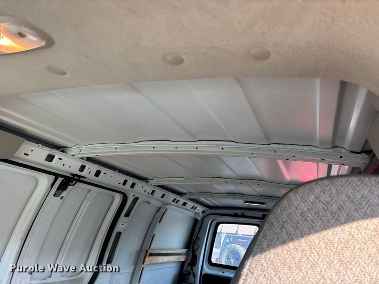 image for item FG0691 2013 GMC Savana 1500 van