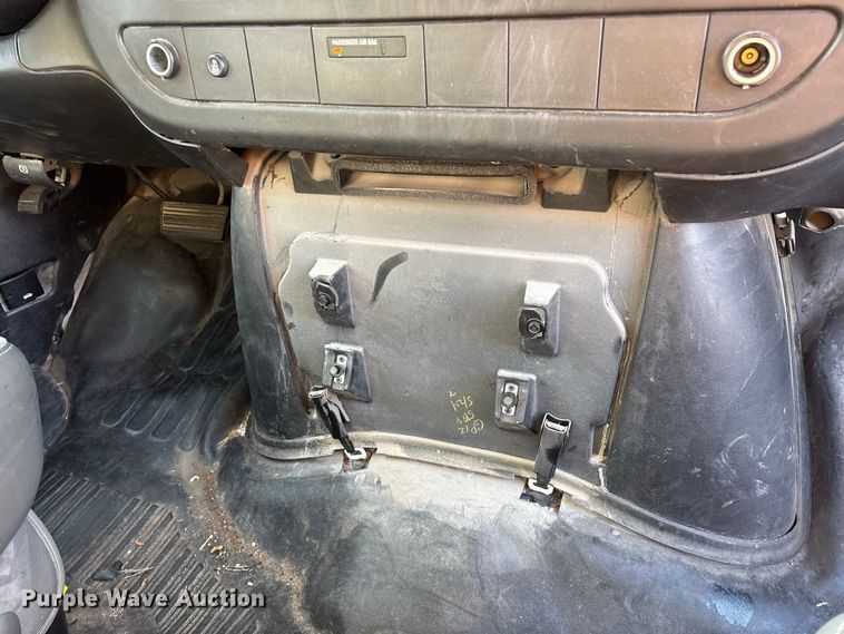 image for item FG0691 2013 GMC Savana 1500 van