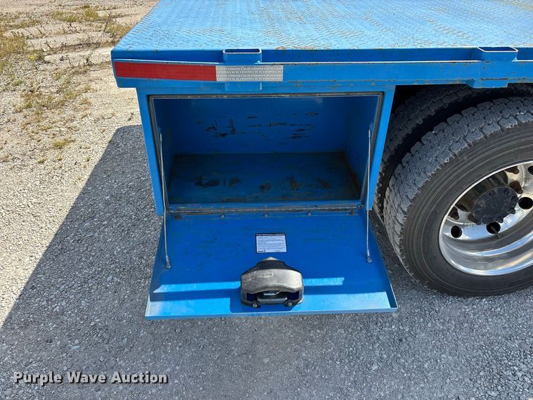 image for item FG0710 2021 Chevrolet Silverado 6500HD flatbed truck