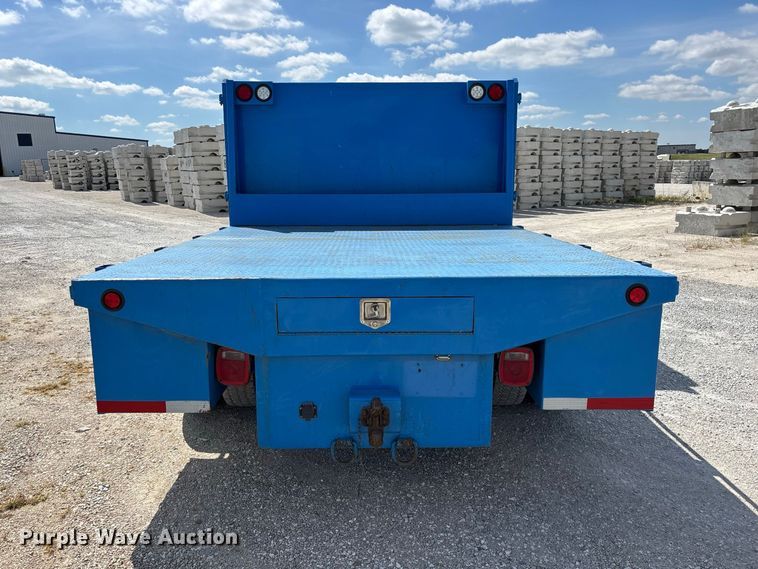 image for item FG0710 2021 Chevrolet Silverado 6500HD flatbed truck
