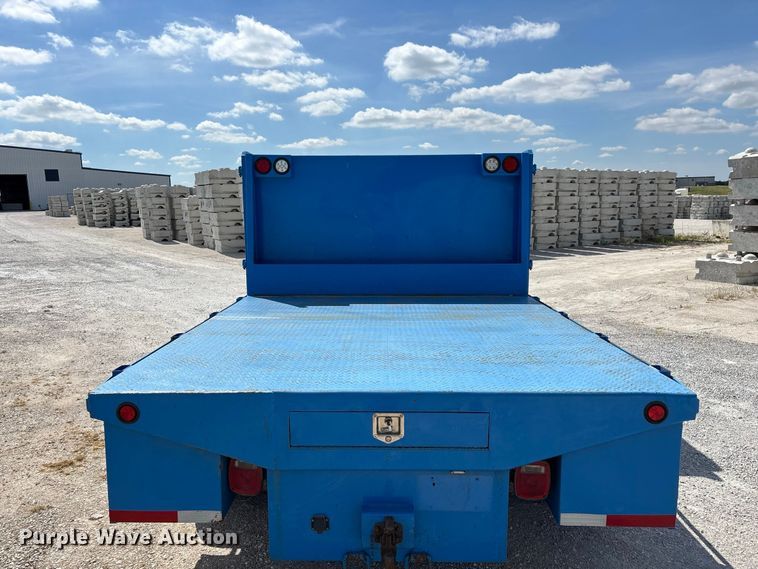 image for item FG0710 2021 Chevrolet Silverado 6500HD flatbed truck