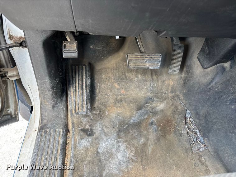 image for item FG0710 2021 Chevrolet Silverado 6500HD flatbed truck