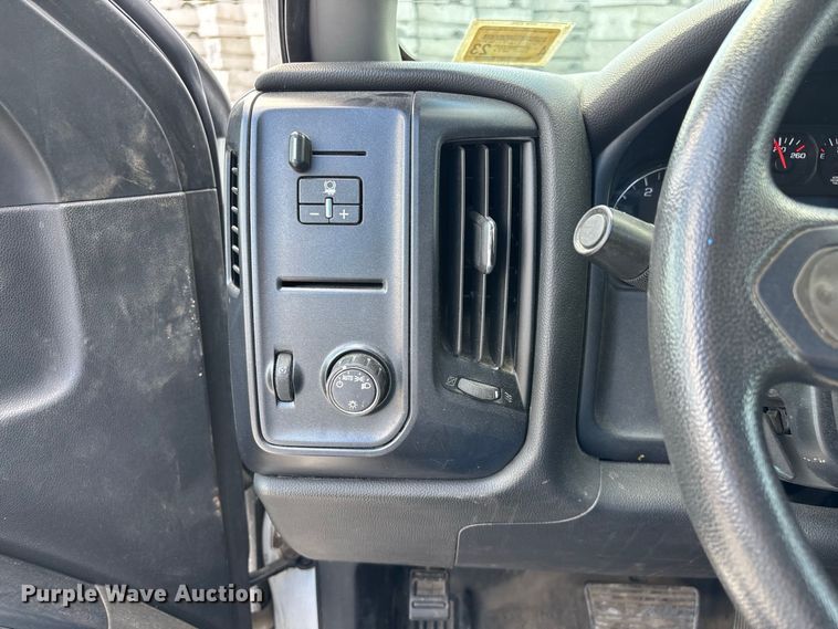 image for item FG0710 2021 Chevrolet Silverado 6500HD flatbed truck