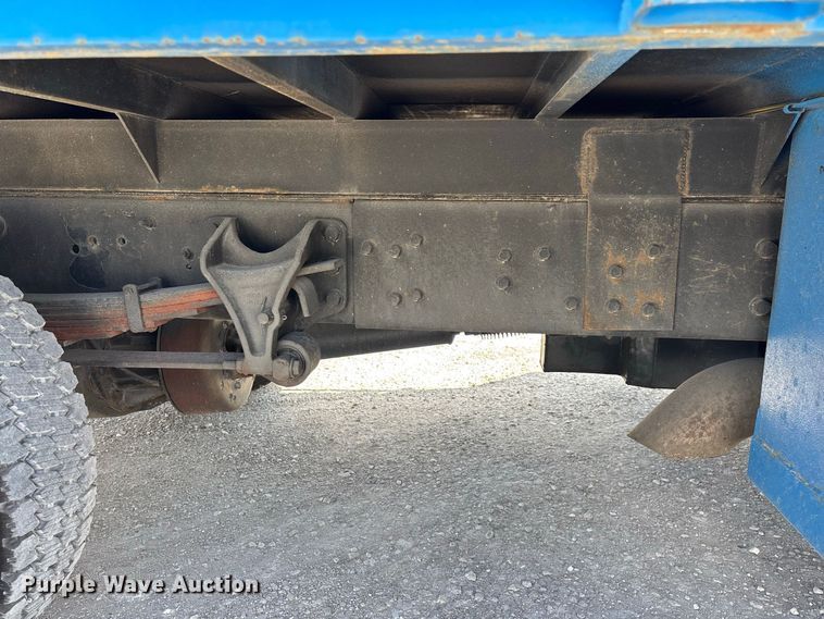 image for item FG0710 2021 Chevrolet Silverado 6500HD flatbed truck