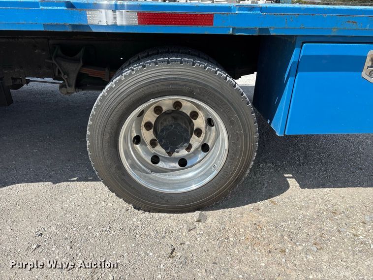 image for item FG0710 2021 Chevrolet Silverado 6500HD flatbed truck
