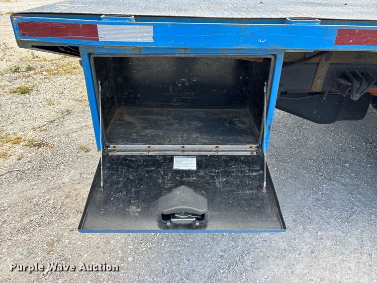 image for item FG0711 2021 Chevrolet Silverado 5500 HD flatbed truck