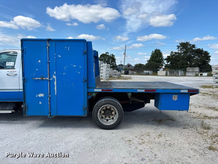 image for item FG0711 2021 Chevrolet Silverado 5500 HD flatbed truck