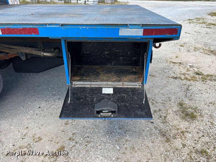 image for item FG0711 2021 Chevrolet Silverado 5500 HD flatbed truck