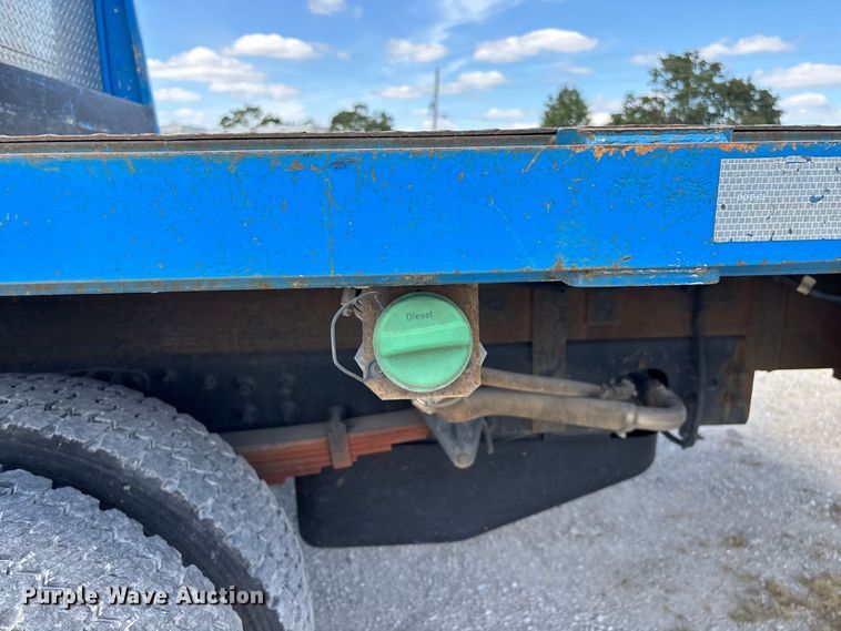 image for item FG0711 2021 Chevrolet Silverado 5500 HD flatbed truck