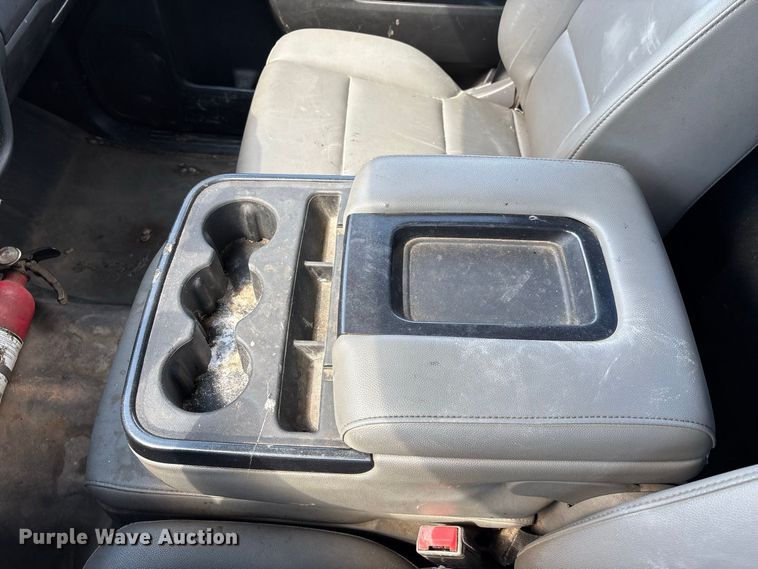 image for item FG0711 2021 Chevrolet Silverado 5500 HD flatbed truck