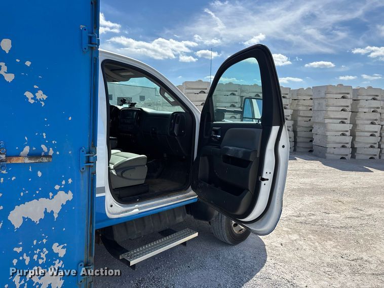 image for item FG0711 2021 Chevrolet Silverado 5500 HD flatbed truck