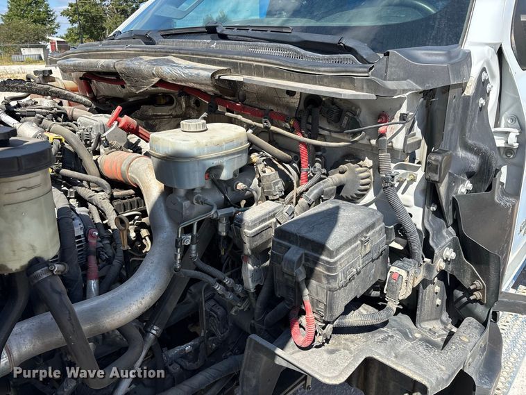 image for item FG0711 2021 Chevrolet Silverado 5500 HD flatbed truck