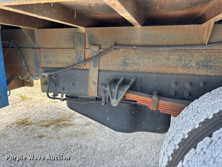 image for item FG0711 2021 Chevrolet Silverado 5500 HD flatbed truck