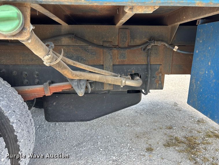 image for item FG0711 2021 Chevrolet Silverado 5500 HD flatbed truck