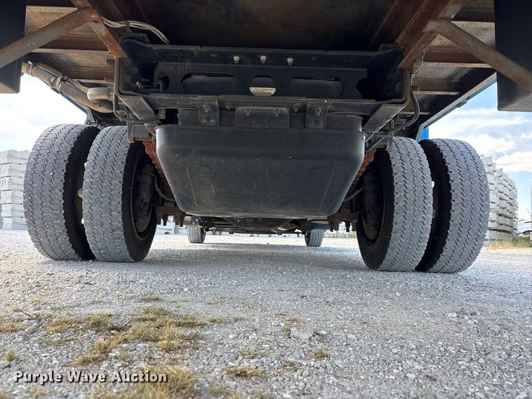 image for item FG0711 2021 Chevrolet Silverado 5500 HD flatbed truck