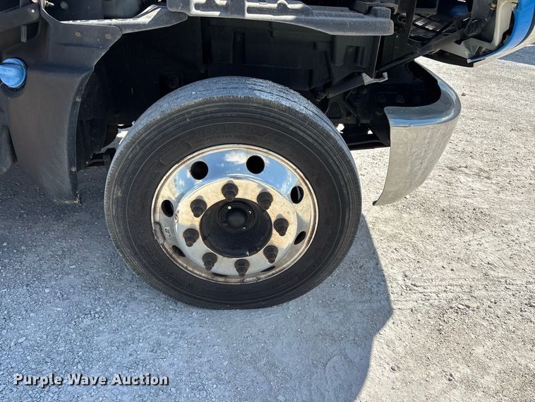 image for item FG0711 2021 Chevrolet Silverado 5500 HD flatbed truck