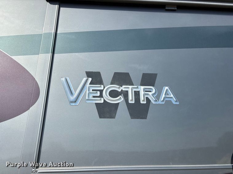 image for item FG0720 2005 Winnebago Vectra RV