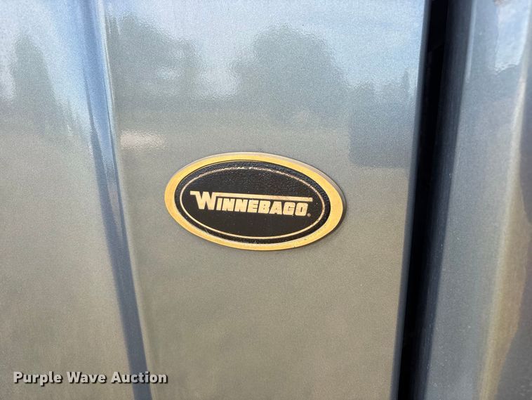 image for item FG0720 2005 Winnebago Vectra RV