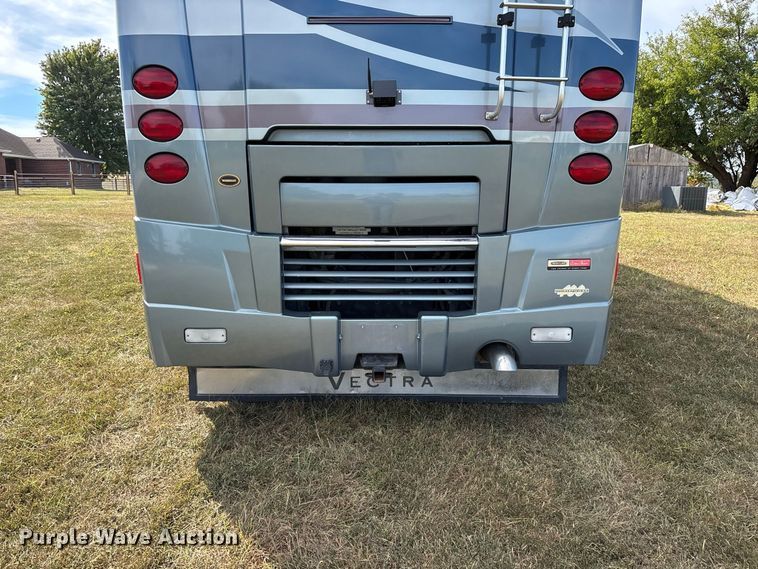 image for item FG0720 2005 Winnebago Vectra RV