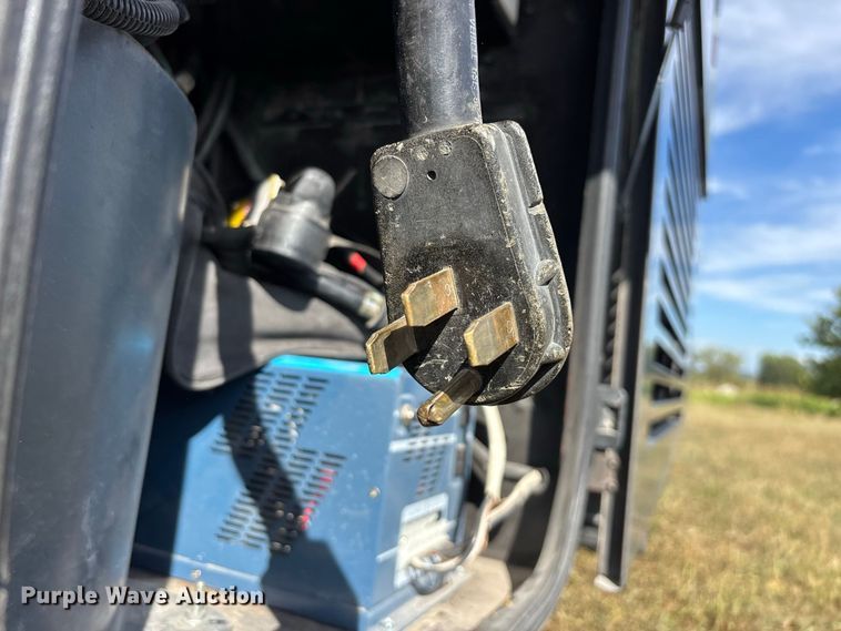 image for item FG0720 2005 Winnebago Vectra RV