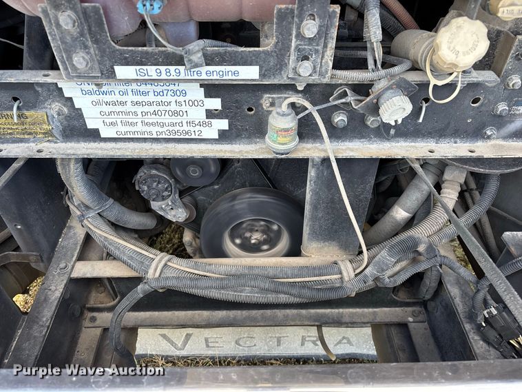 image for item FG0720 2005 Winnebago Vectra RV