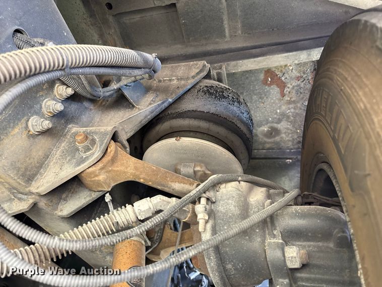 image for item FG0720 2005 Winnebago Vectra RV